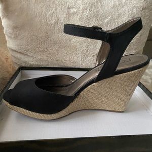 Women’s Black Open Toed Wedges -Size 8.5 New In Box